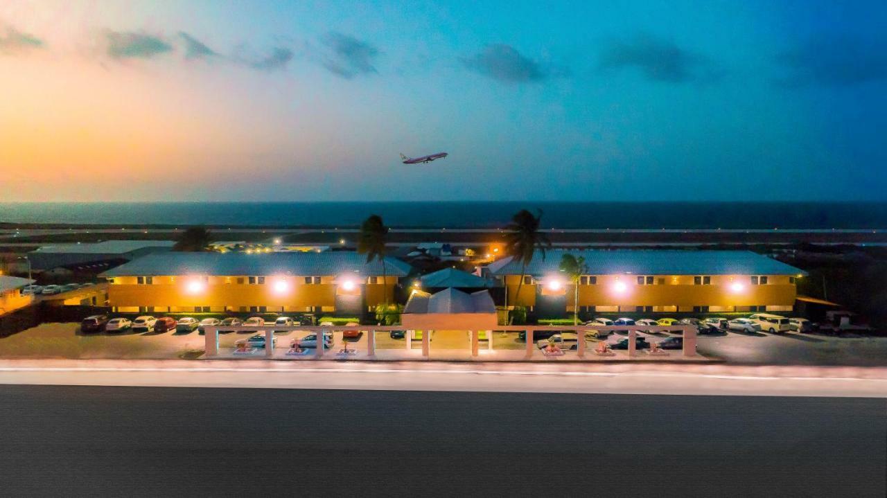 Curacao Airport Hotel Willemstad Kültér fotó